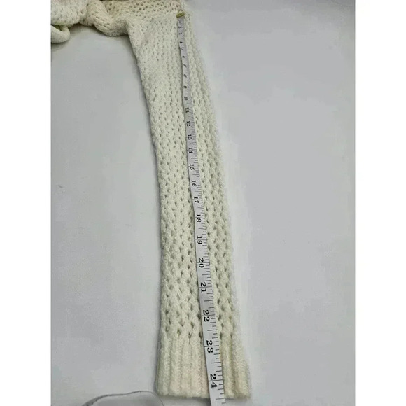 Hollister Women's Large White Knit Sweater - Picture 6 of 8